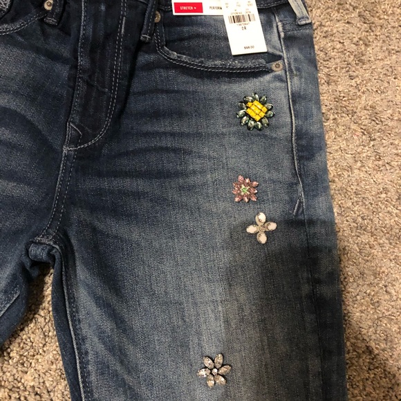 Express jeans with flower stones - Picture 3 of 6